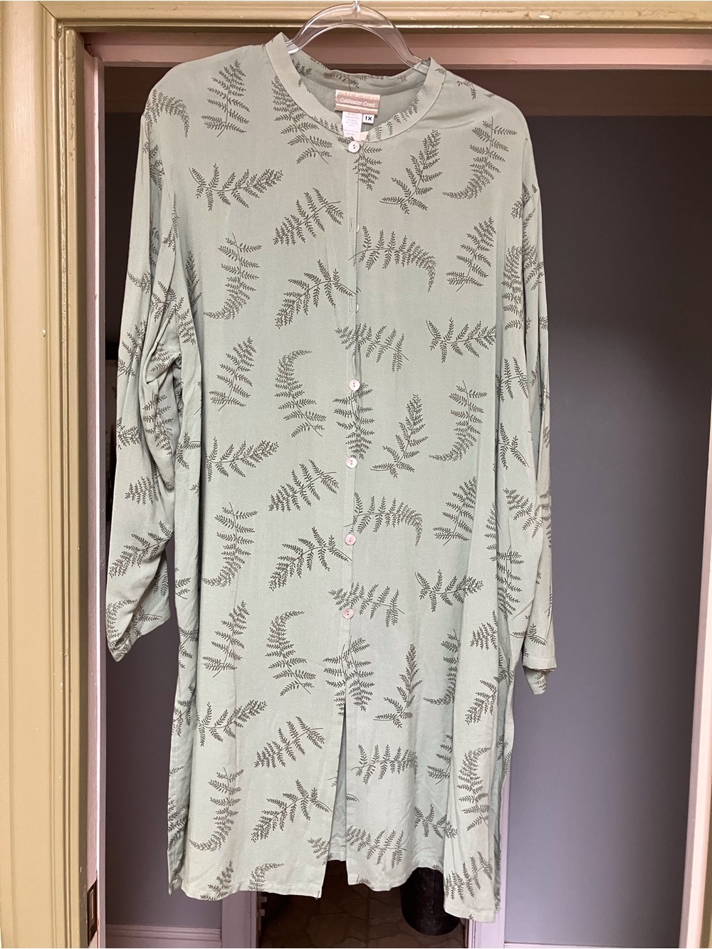 Coldwater Creek Light Sage Fern-Print Button-Front Tunic